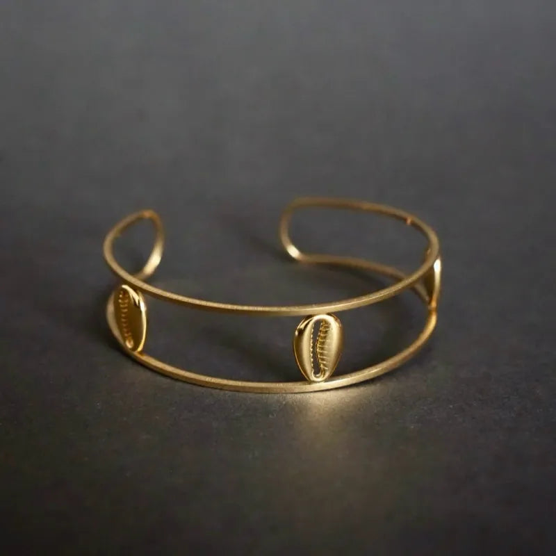 Aida Cowries Bangle